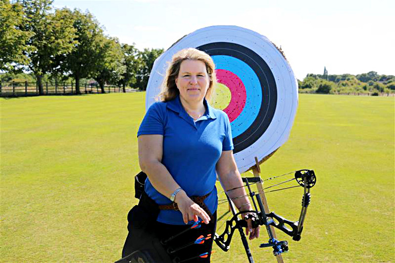 Karen Dales Targeting Archery